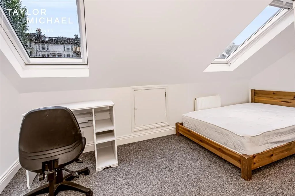 6 bedroom terraced house for rent