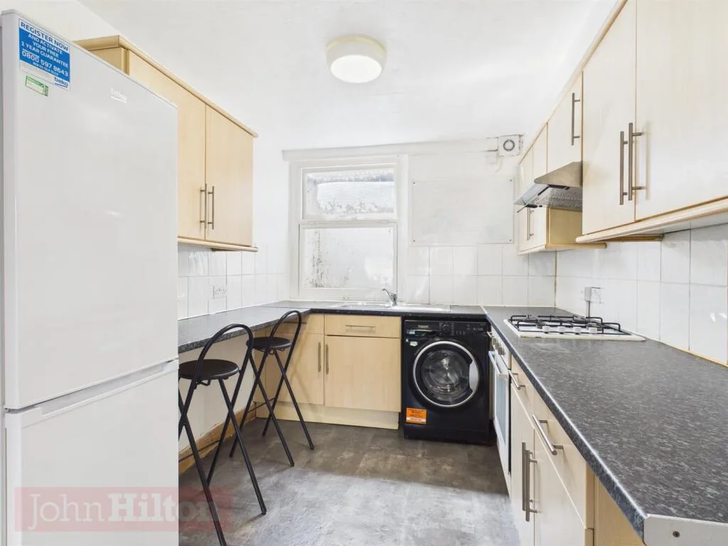 4 bedroom terraced house for rent
