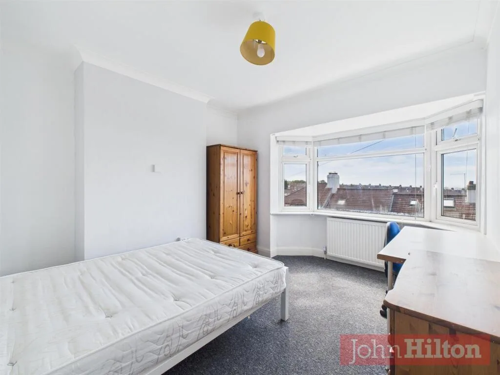 4 bedroom terraced house for rent