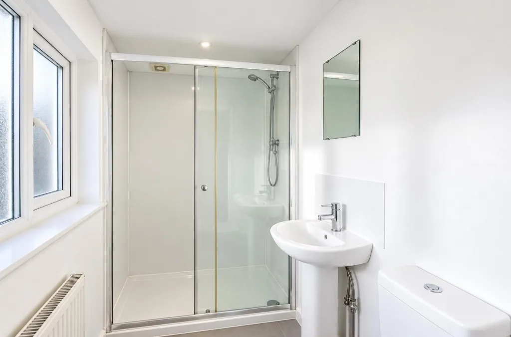 6 bedroom end of terrace house for rent
