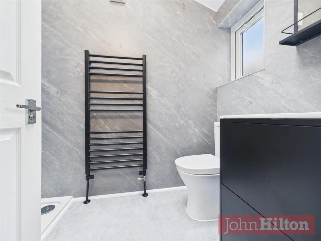 6 bedroom maisonette for rent