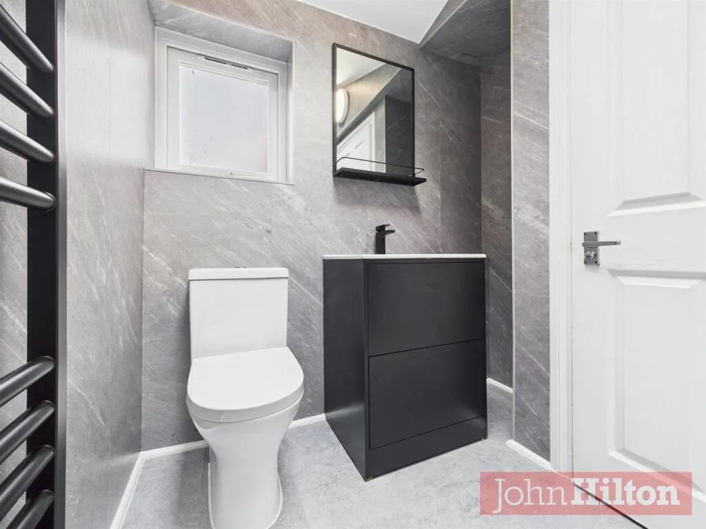 6 bedroom maisonette for rent