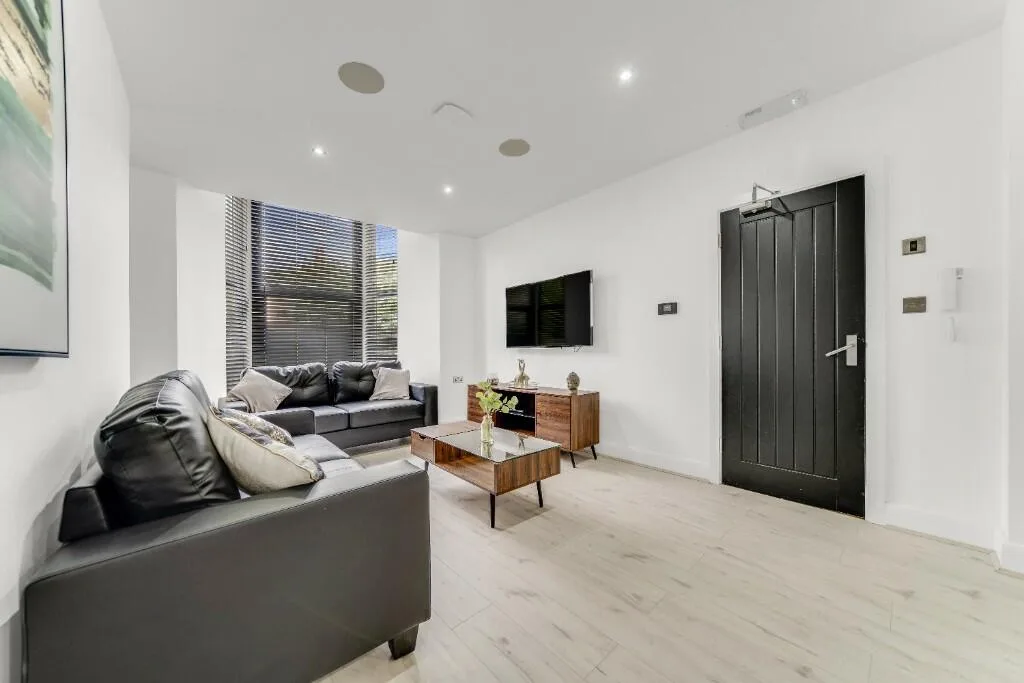 4 bedroom terraced house for rent