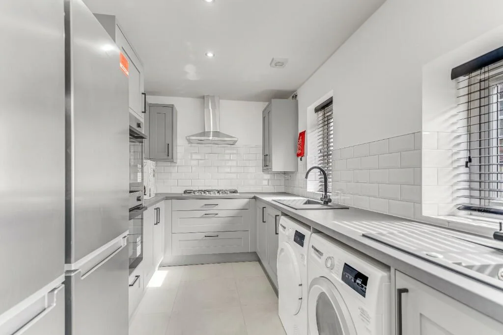 4 bedroom terraced house for rent