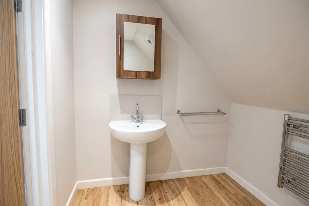 6 bedroom apartment for rent