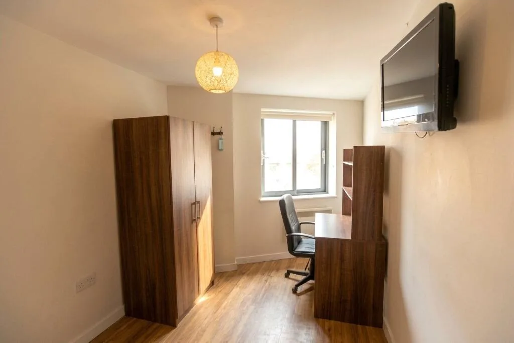 6 bedroom apartment for rent