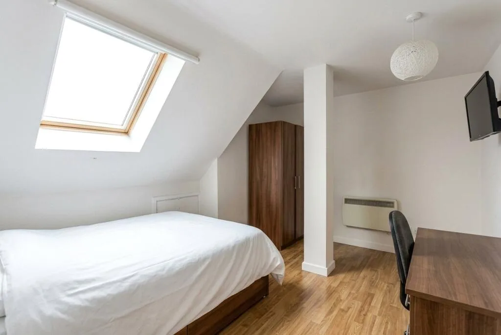 6 bedroom apartment for rent