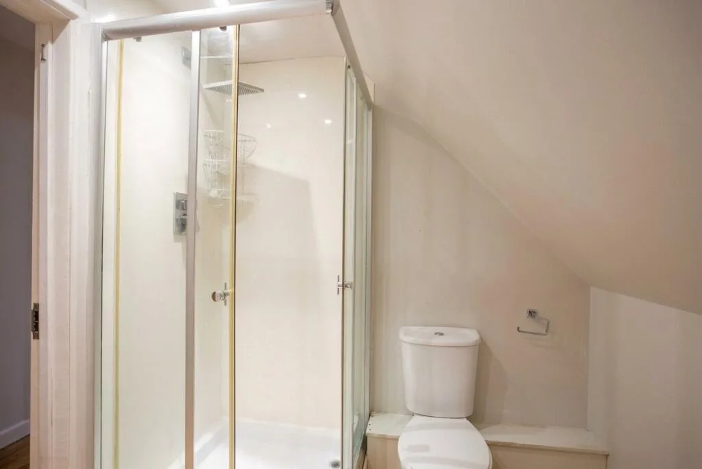 6 bedroom apartment for rent