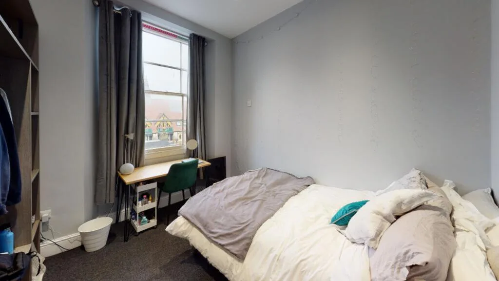 4 bedroom flat for rent