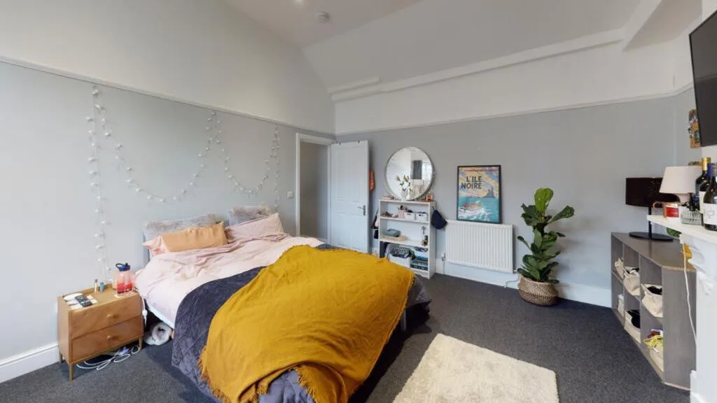 4 bedroom flat for rent