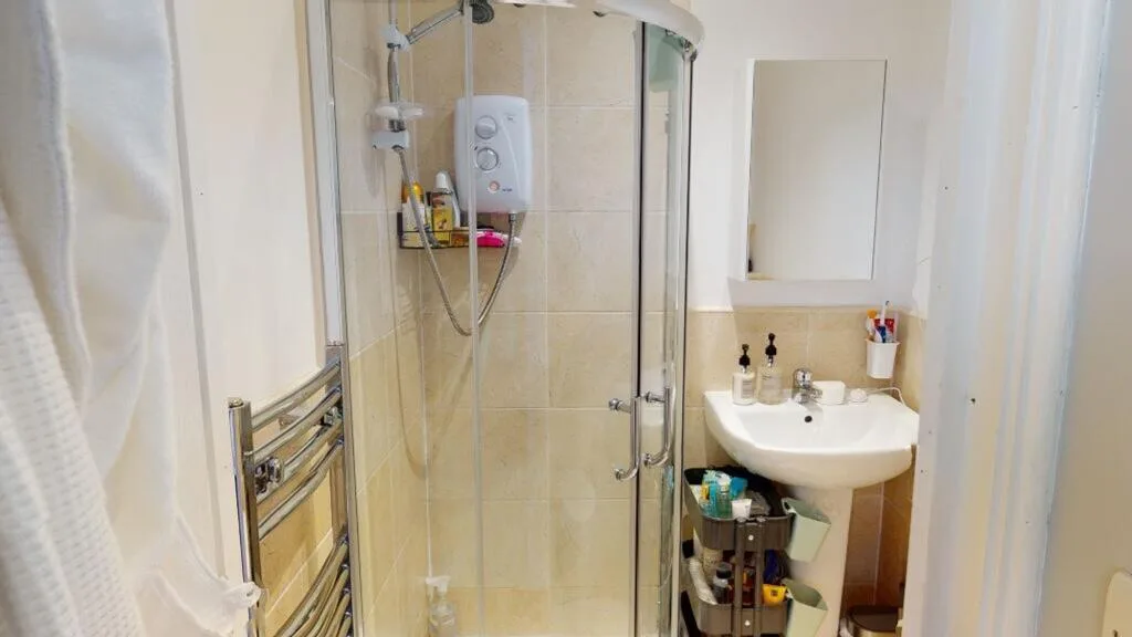 4 bedroom flat for rent