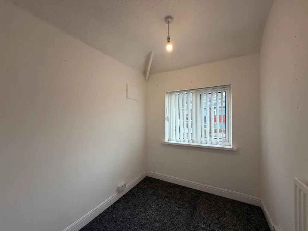3 bedroom semi-detached house for rent
