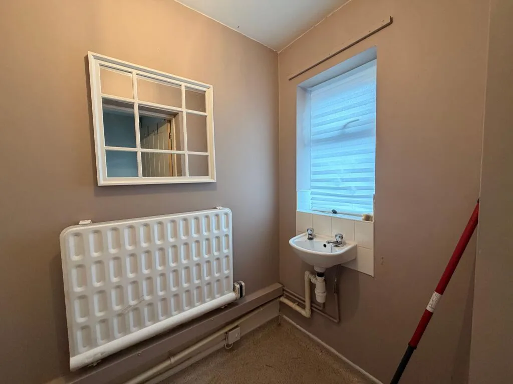 3 bedroom semi-detached house for rent
