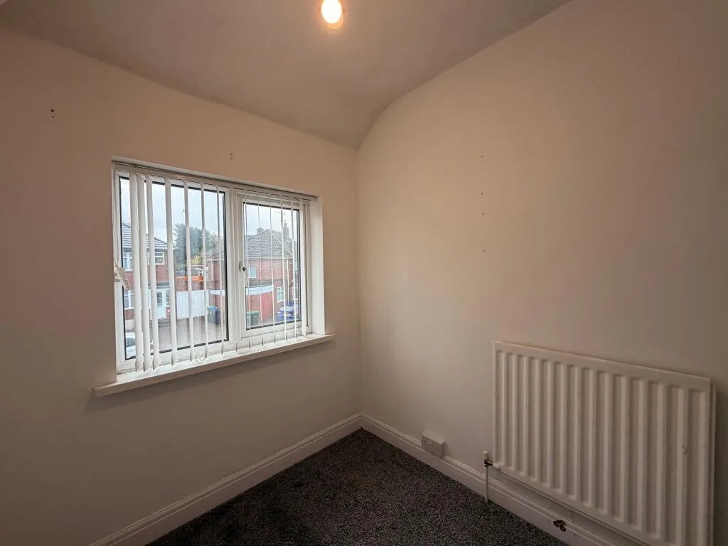 3 bedroom semi-detached house for rent