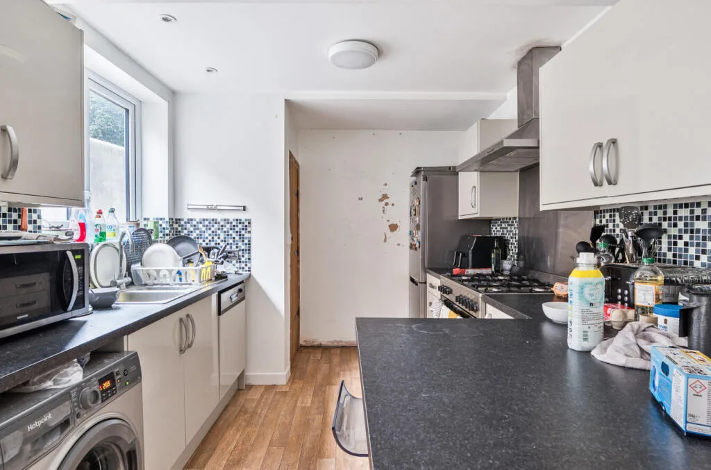 5 bedroom terraced house for rent