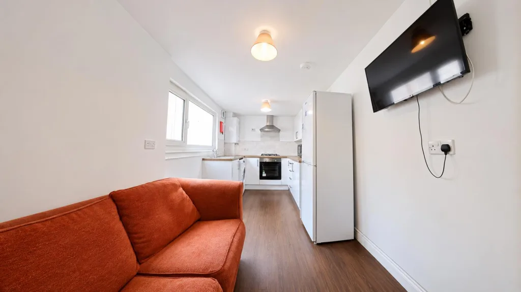 5 bedroom terraced house for rent