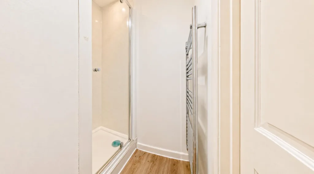 5 bedroom terraced house for rent