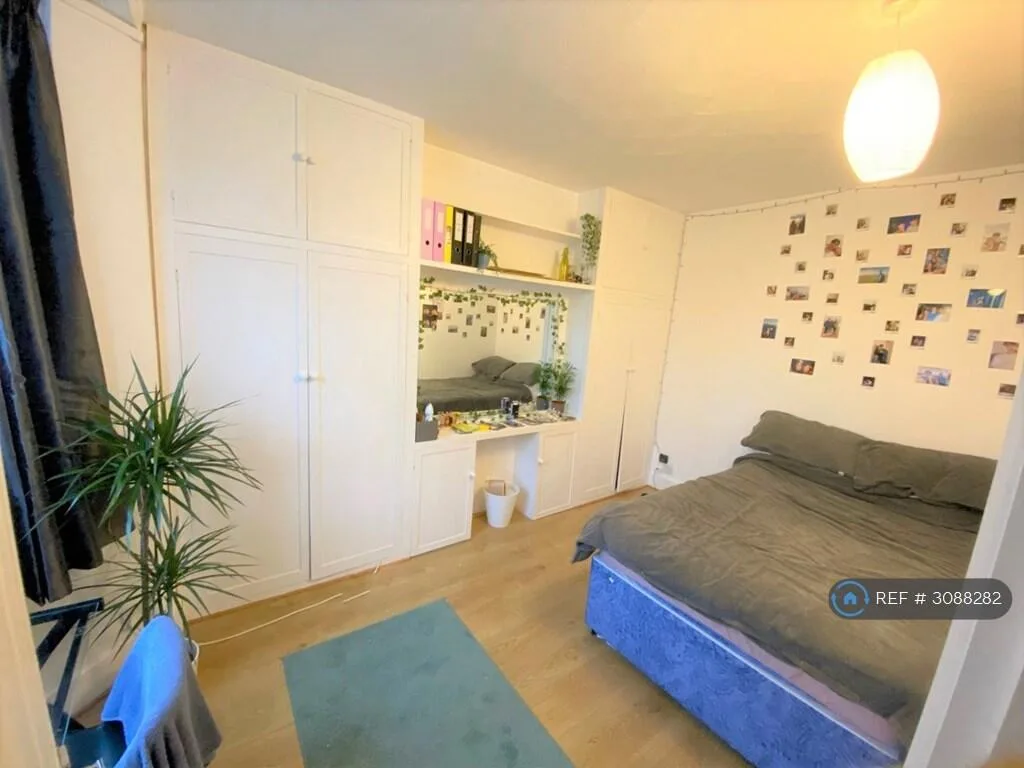 4 bedroom terraced house for rent