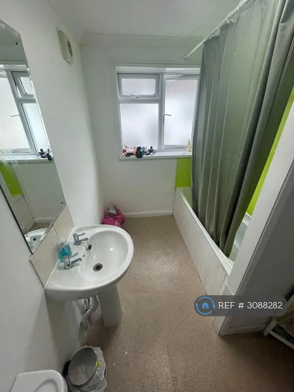 4 bedroom terraced house for rent