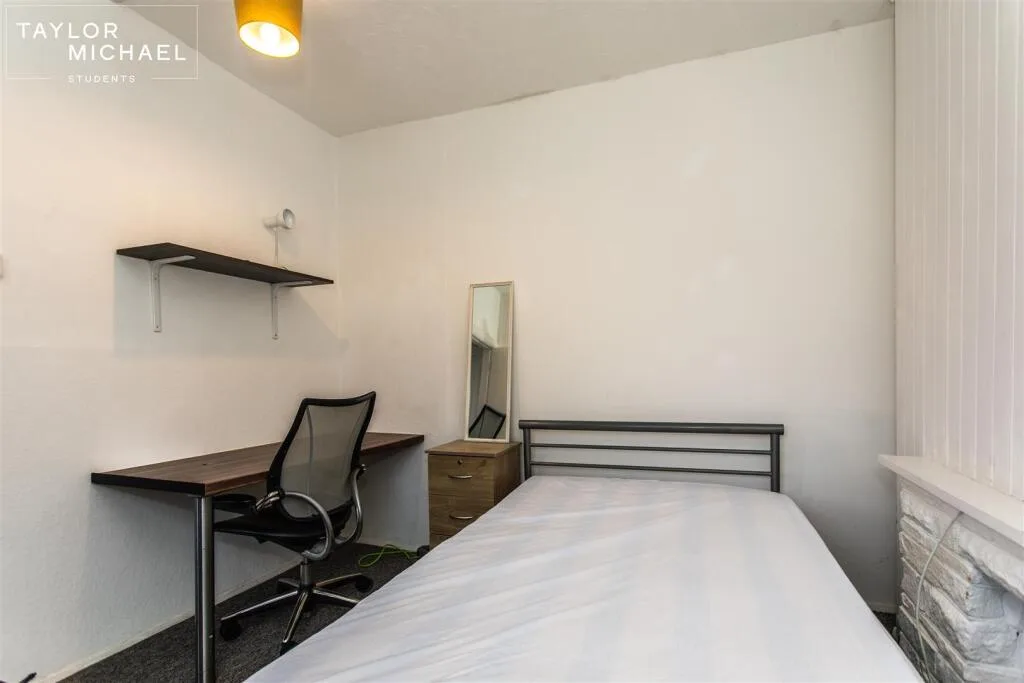 4 bedroom terraced house for rent