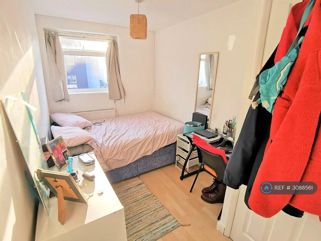 6 bedroom terraced house for rent
