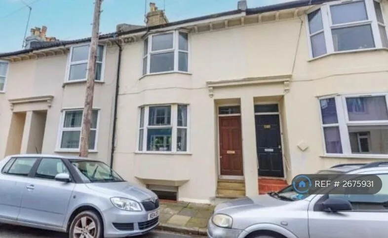 5 bedroom terraced house for rent