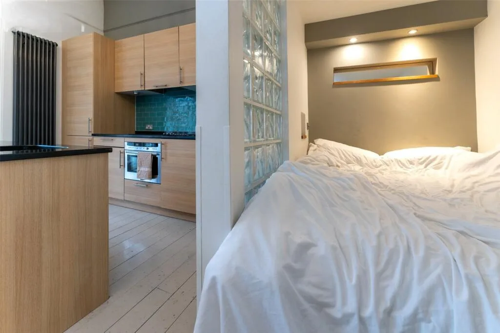 Studio flat for rent