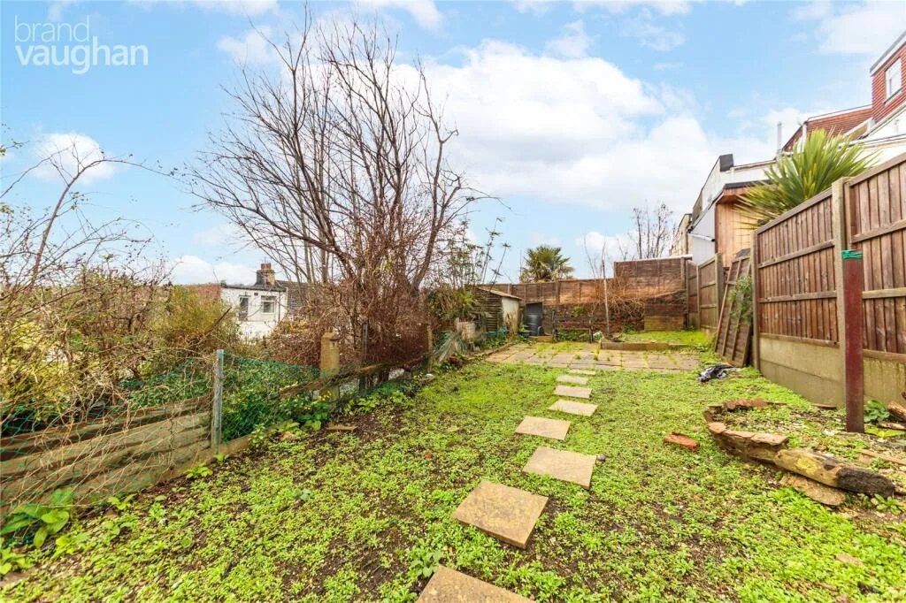 4 bedroom terraced house for rent