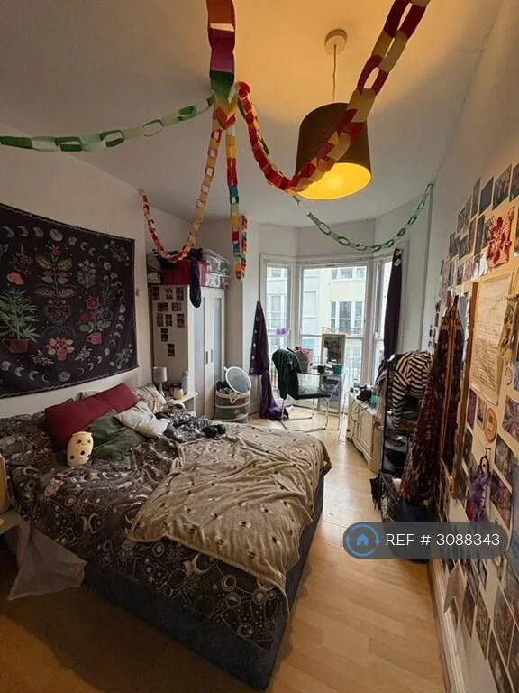 6 bedroom terraced house for rent