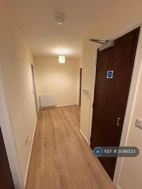 4 bedroom flat for rent