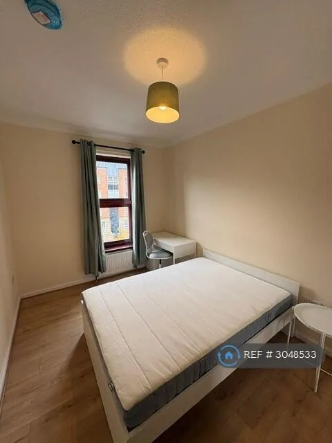 4 bedroom flat for rent