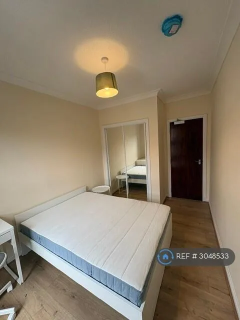 4 bedroom flat for rent