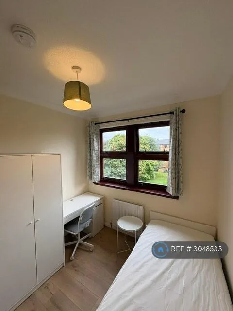 4 bedroom flat for rent