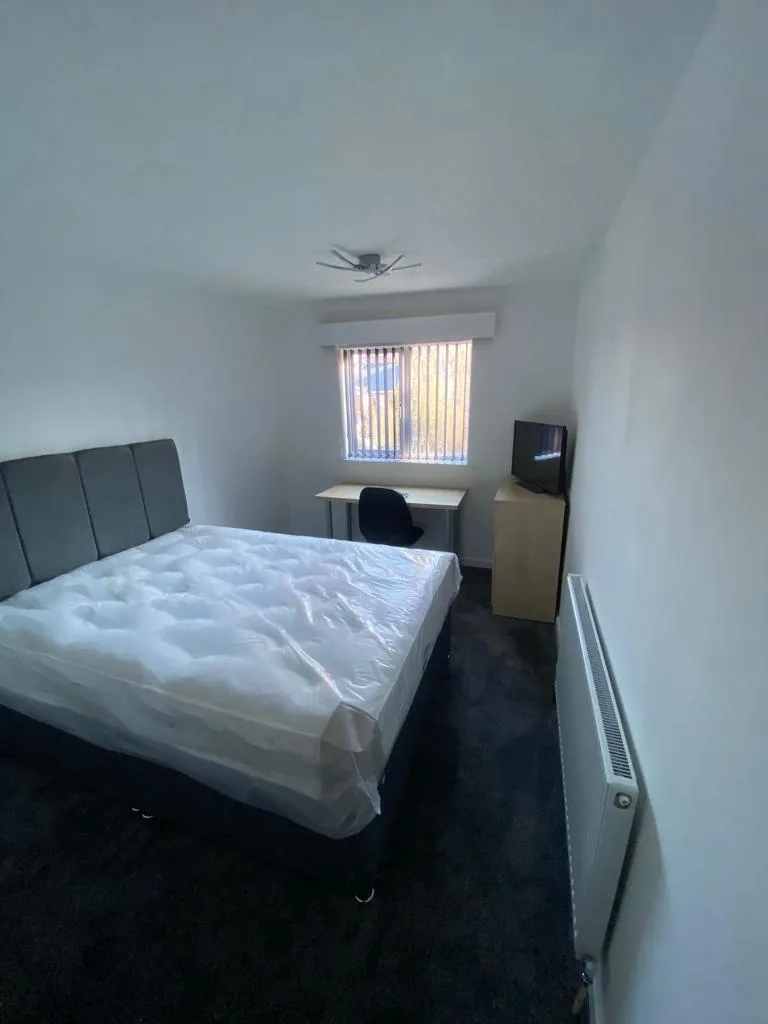 5 bedroom house for rent