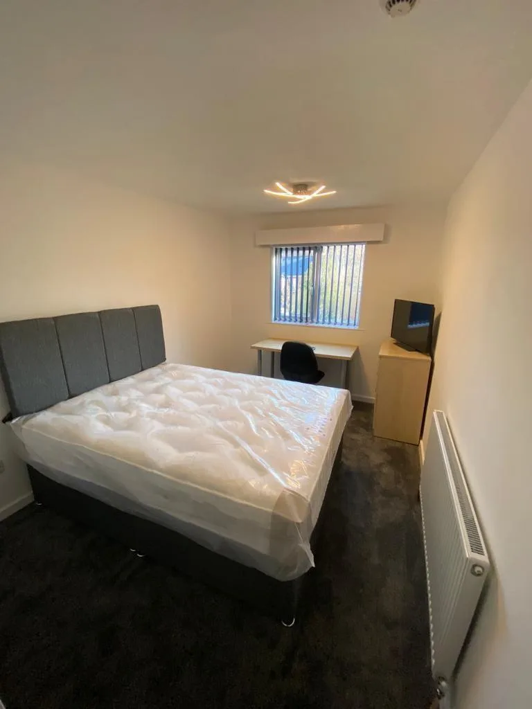 5 bedroom house for rent