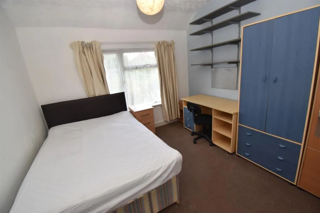 4 bedroom house for rent