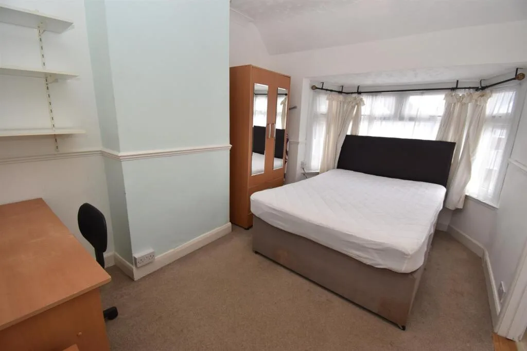 4 bedroom house for rent