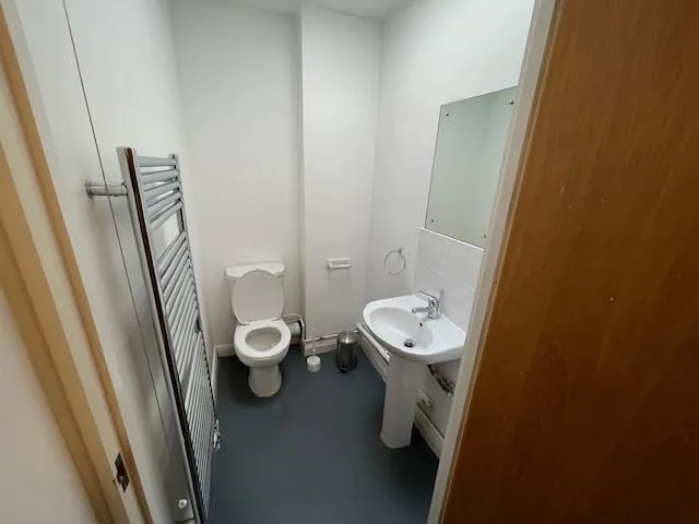 5 bedroom apartment for rent