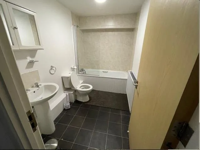 6 bedroom apartment for rent