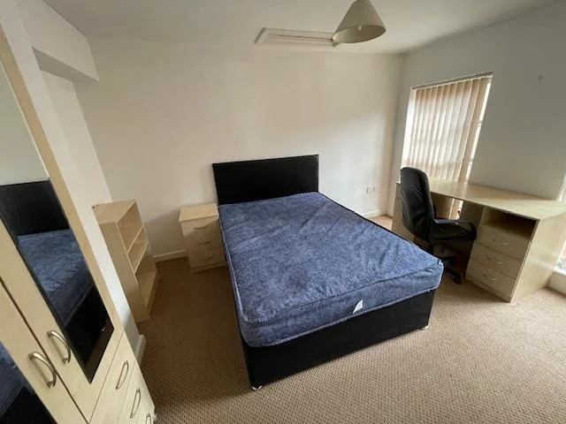 6 bedroom apartment for rent
