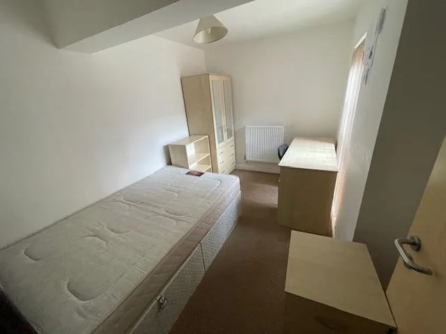 6 bedroom apartment for rent