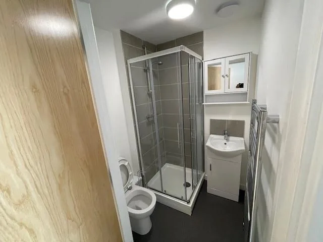 11 bedroom apartment for rent