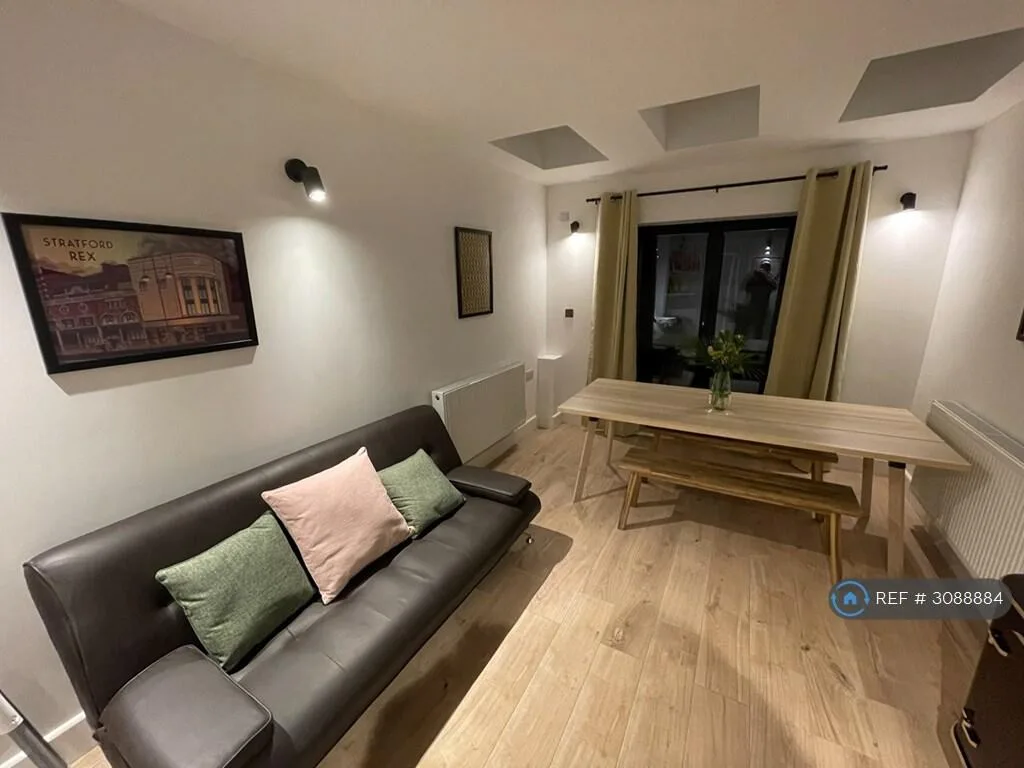 4 bedroom terraced house for rent