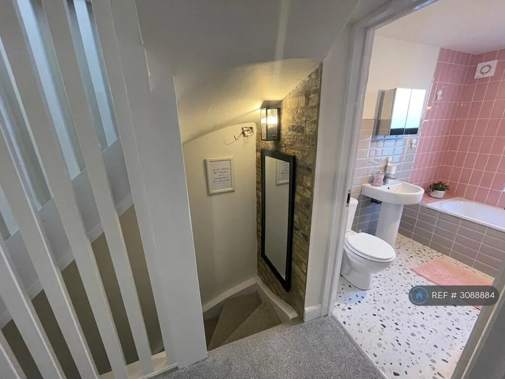 4 bedroom terraced house for rent