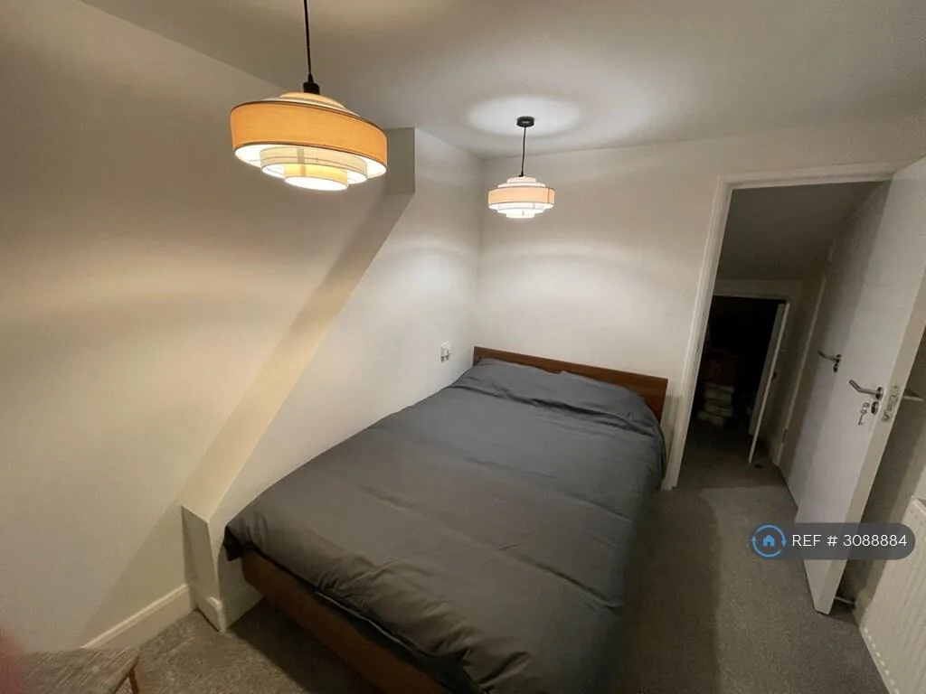 4 bedroom terraced house for rent