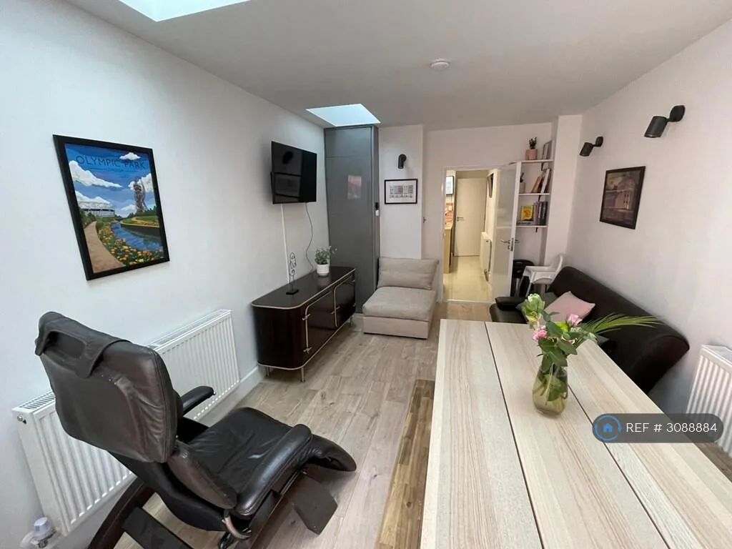 4 bedroom terraced house for rent