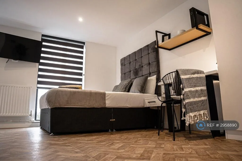 Studio flat for rent
