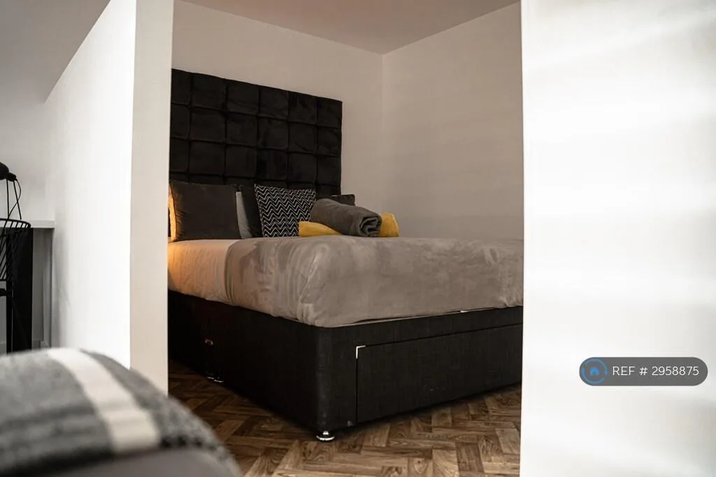 Studio flat for rent