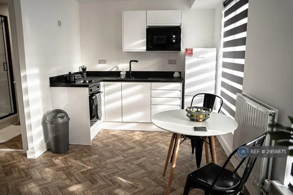 Studio flat for rent