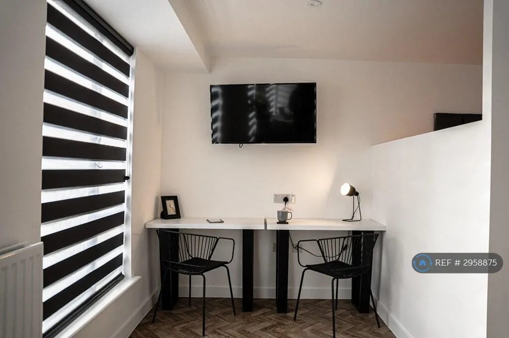 Studio flat for rent